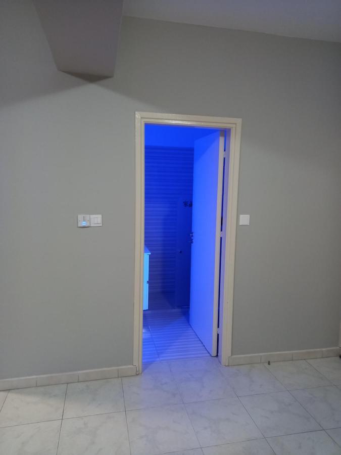 Old Town Studio Apartment Ларнака Екстериор снимка