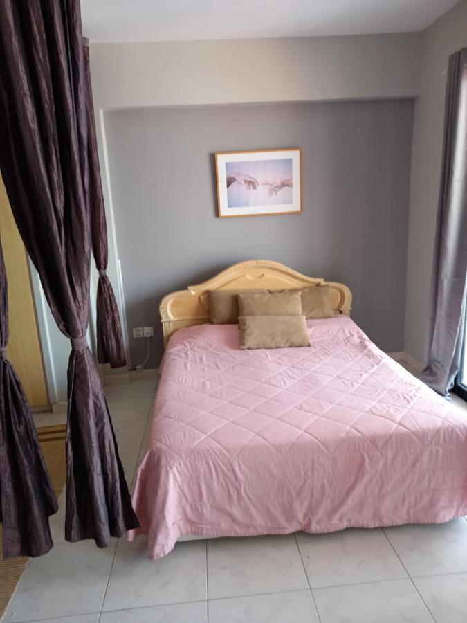 Old Town Studio Apartment Ларнака Екстериор снимка